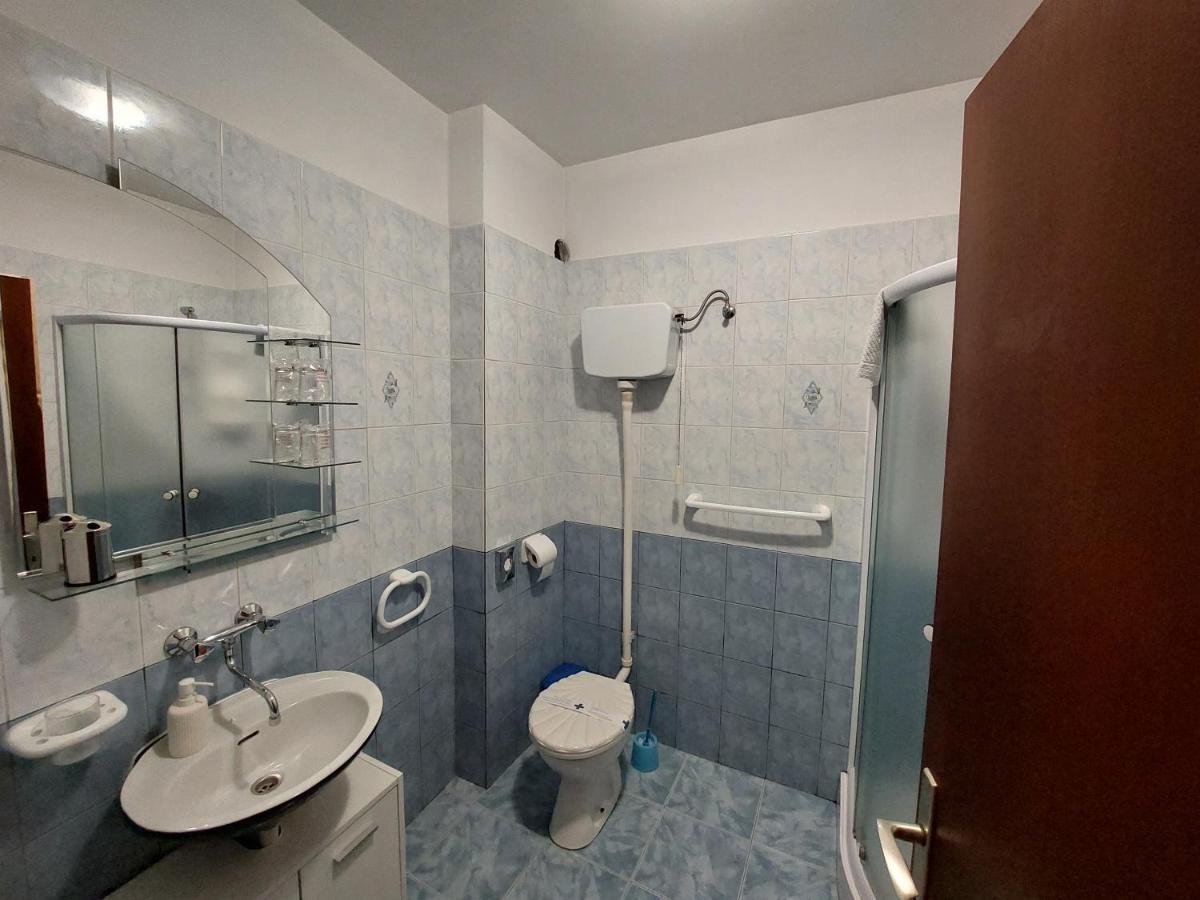 Apartman Rozmari Локве Екстер'єр фото